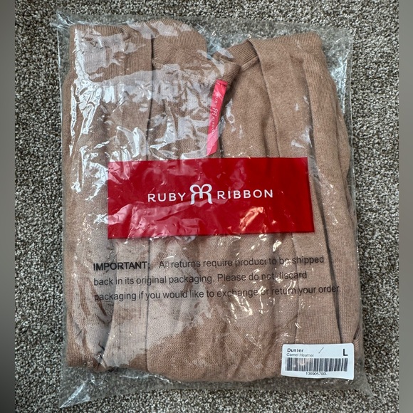 Ruby Ribbon Duster Large - Picture 5 of 7